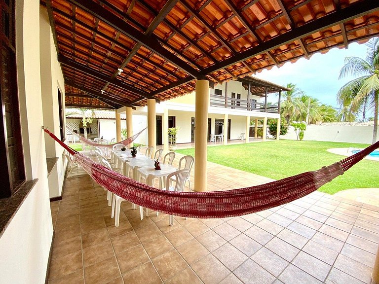 Casa Maravilhosa com AR e PISCINA a 80m da praia
