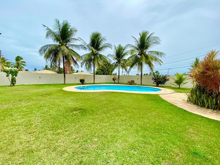Casa Maravilhosa com AR e PISCINA a 80m da praia