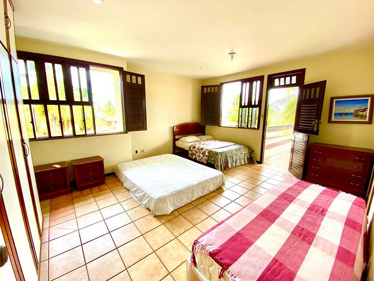 Casa Maravilhosa com AR e PISCINA a 80m da praia