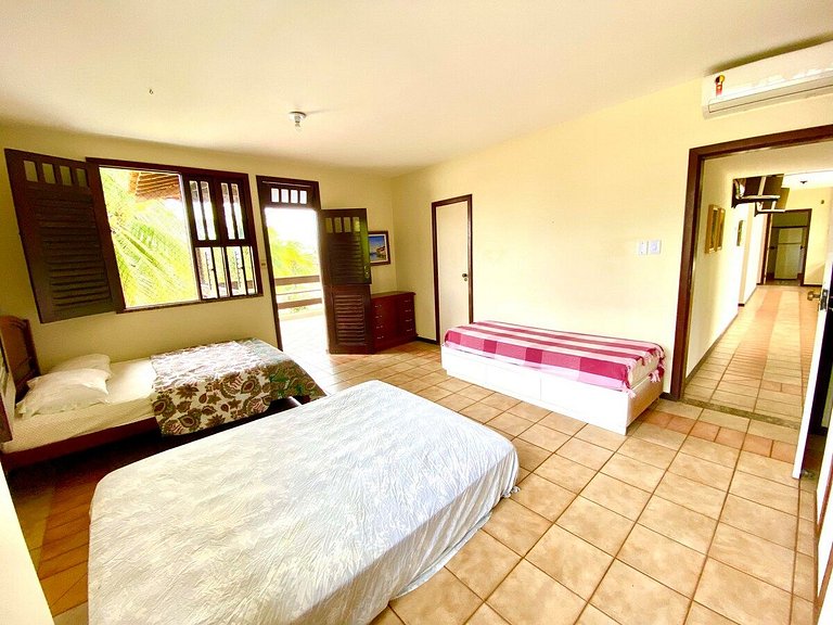 Casa Maravilhosa com AR e PISCINA a 80m da praia