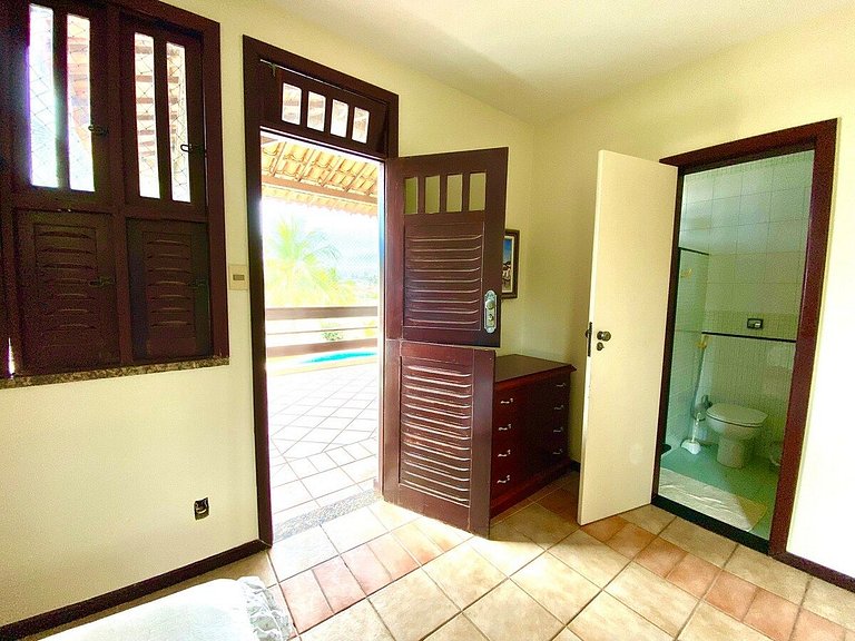Casa Maravilhosa com AR e PISCINA a 80m da praia
