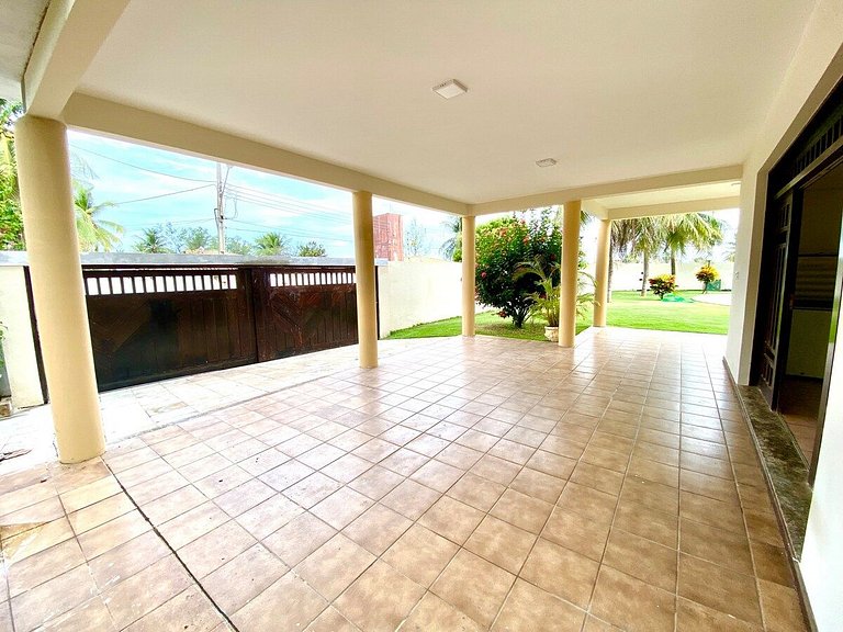 Casa Maravilhosa com AR e PISCINA a 80m da praia