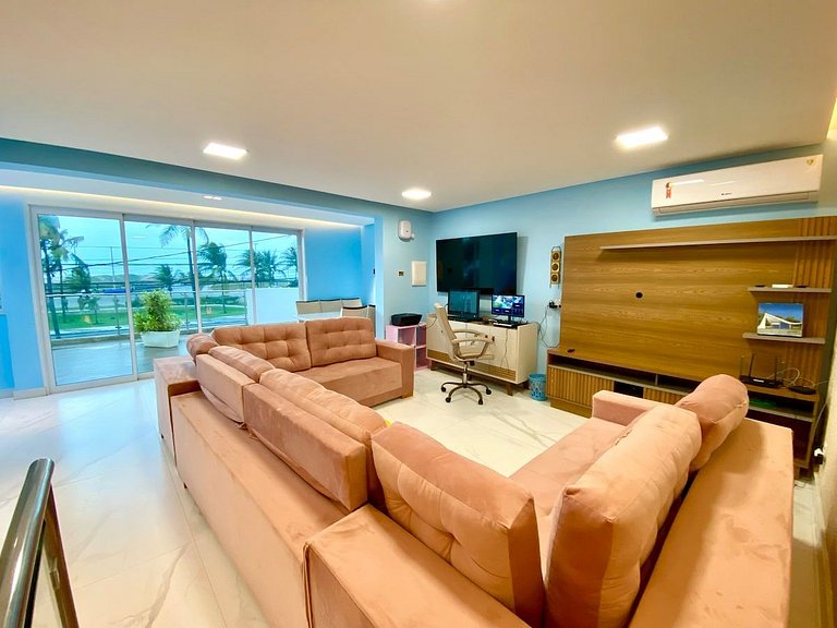 Casa com Piscina e Vista Mar na Orla de Atalaia