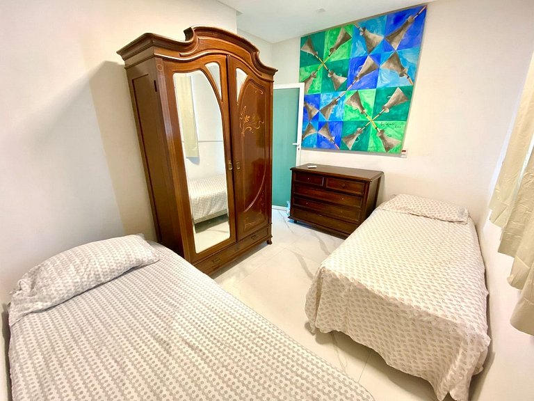 Casa com Piscina e Vista Mar na Orla de Atalaia