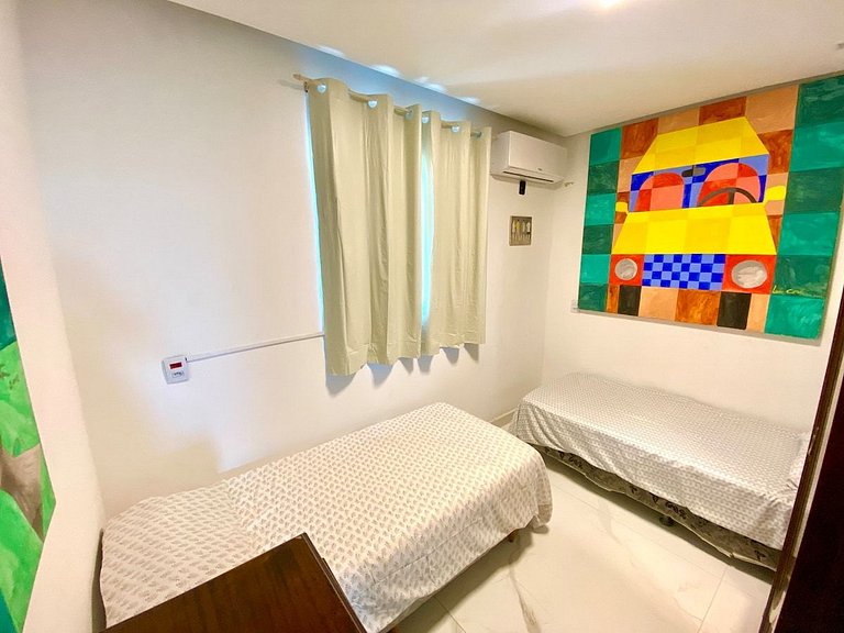 Casa com Piscina e Vista Mar na Orla de Atalaia