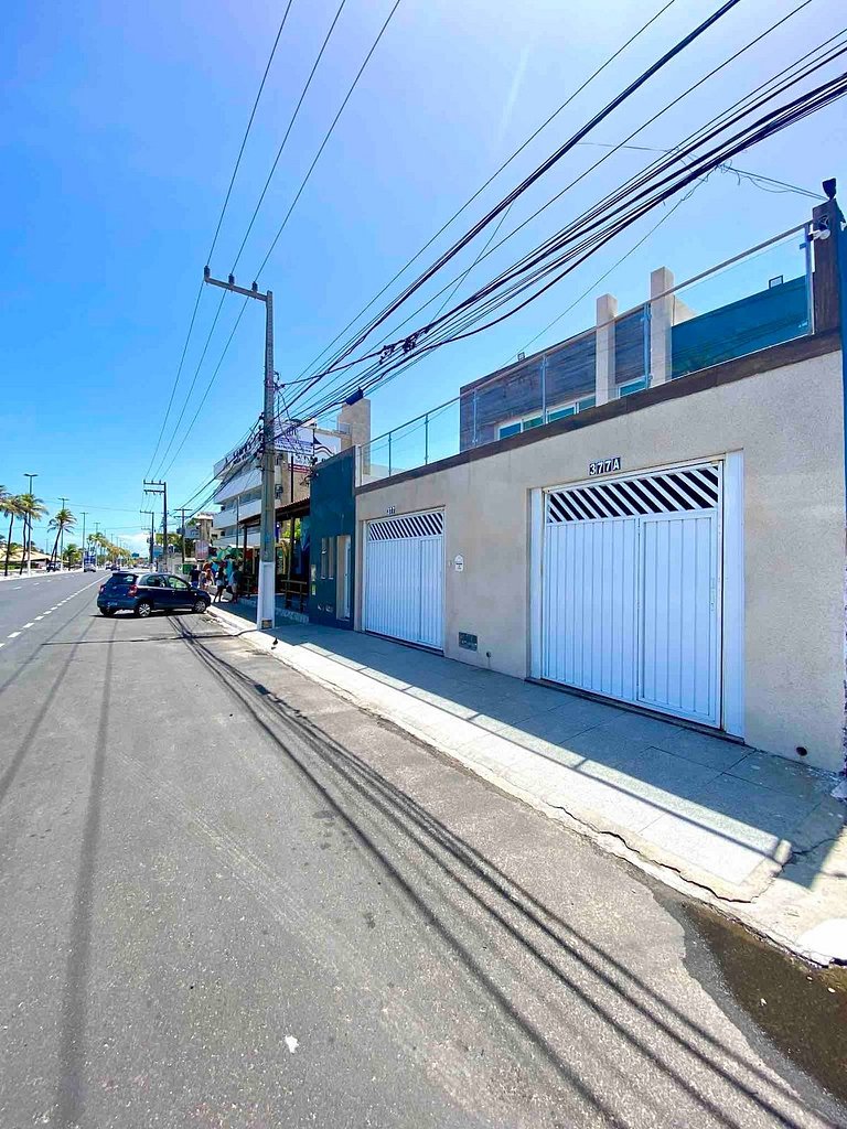 Casa com Piscina e Vista Mar na Orla de Atalaia