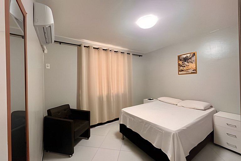 Apartamento com Ar, 2/4 no melhor da Atalaia