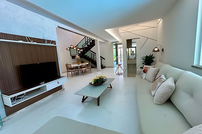 Casa 4/4 c/ AR e piscina em condomínio frente mar