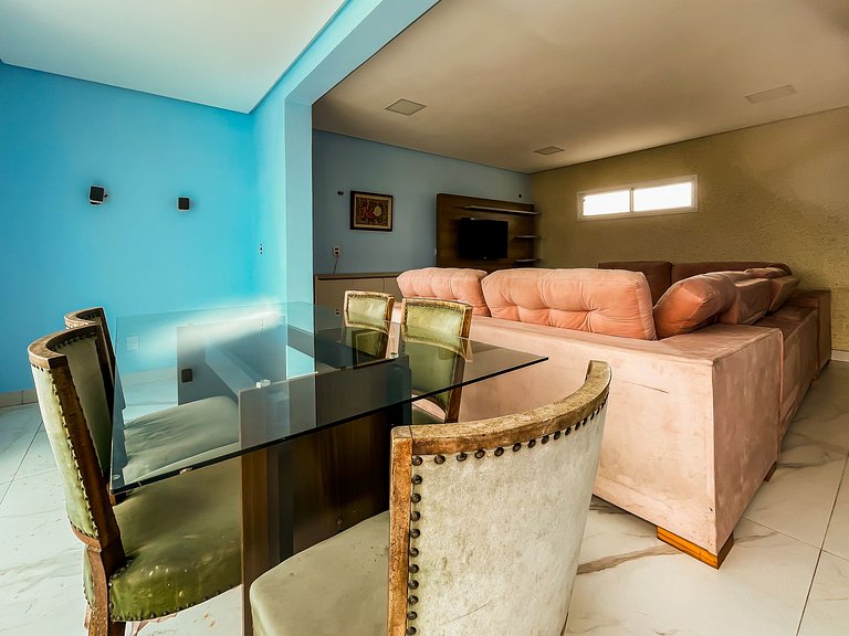 Casa com Piscina e Vista Mar na Orla de Atalaia