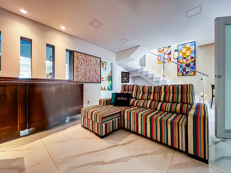 Casa com Piscina e Vista Mar na Orla de Atalaia