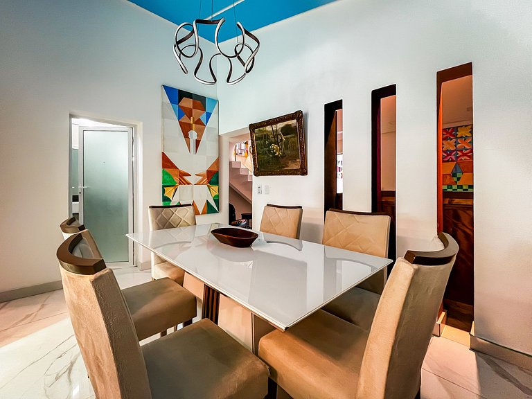 Casa com Piscina e Vista Mar na Orla de Atalaia