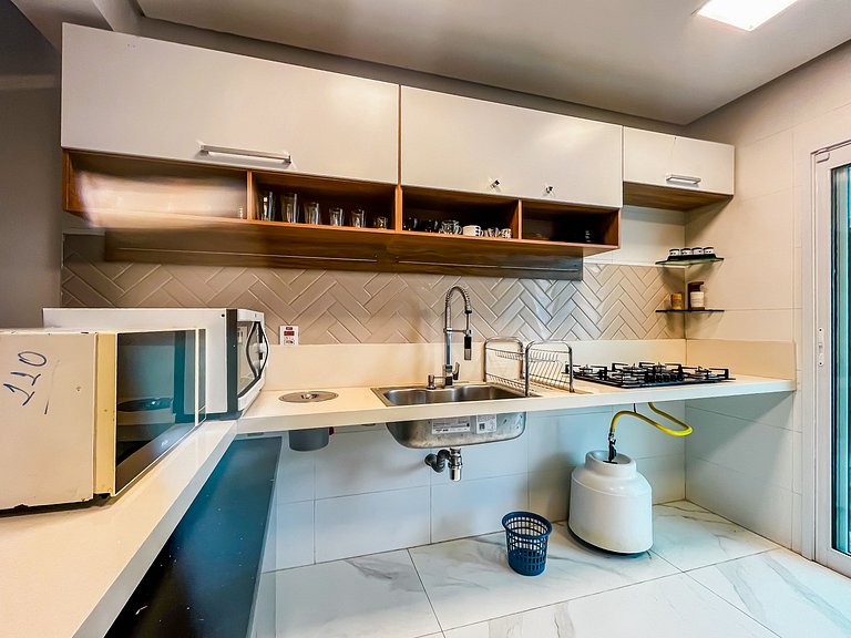 Casa com Piscina e Vista Mar na Orla de Atalaia