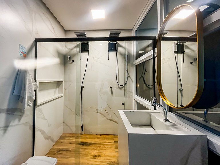 Casa com Piscina e Vista Mar na Orla de Atalaia