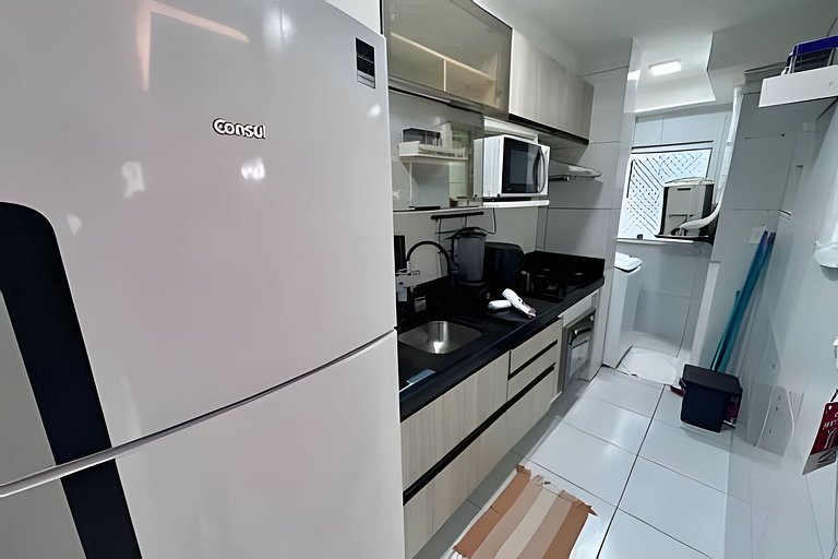 Apto 2/4 com AR em cond a 7 min da Praia de Aruana