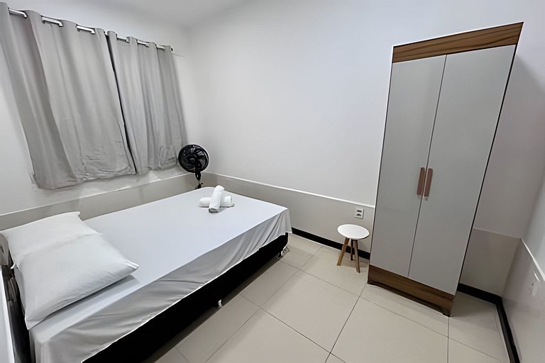 Casa c/ AR, 4/4, mt espaçosa em ótima localização