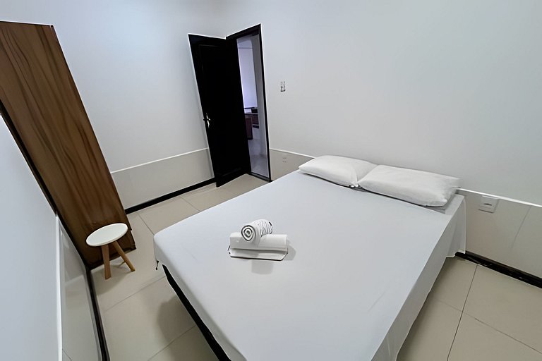 Casa c/ AR, 4/4, mt espaçosa em ótima localização